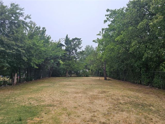 1112 Jet Drive, Midwest City, OK 73110