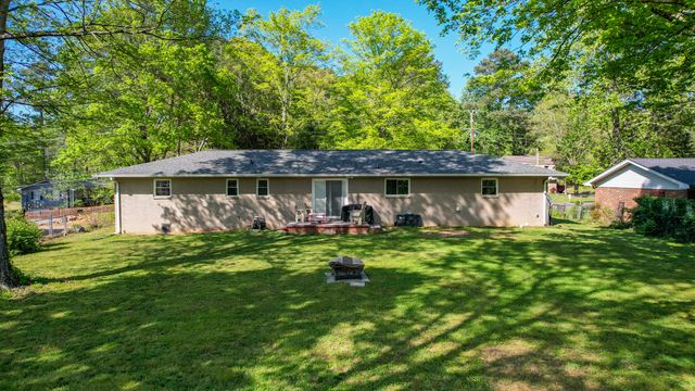 355 Mohawk Drive NW, Cleveland, TN 37312