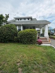 409 E 25Th St, Paterson City, NJ 07514