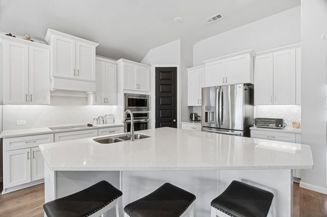2015 Pacific Avenue, Anna, TX 75409