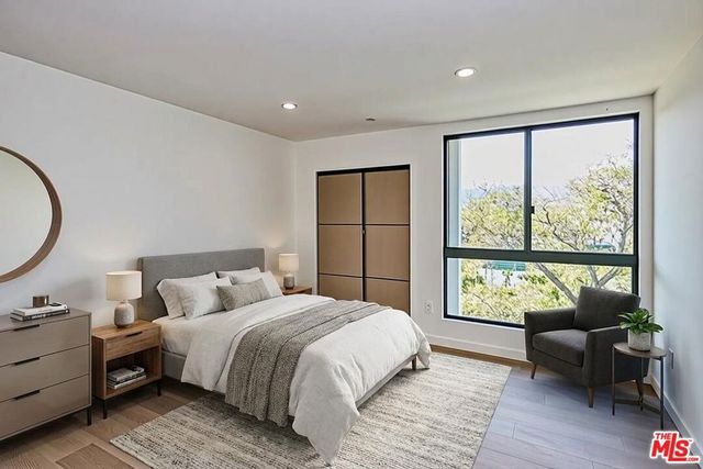 328 N Maple Drive 101, Beverly Hills, CA 90210