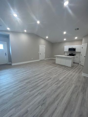 12941 E Blake St, Wichita, KS 67230