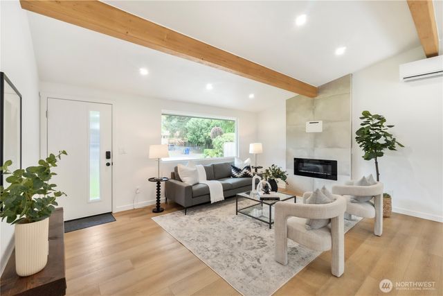 5615 S 305th Street, Auburn, WA 98001