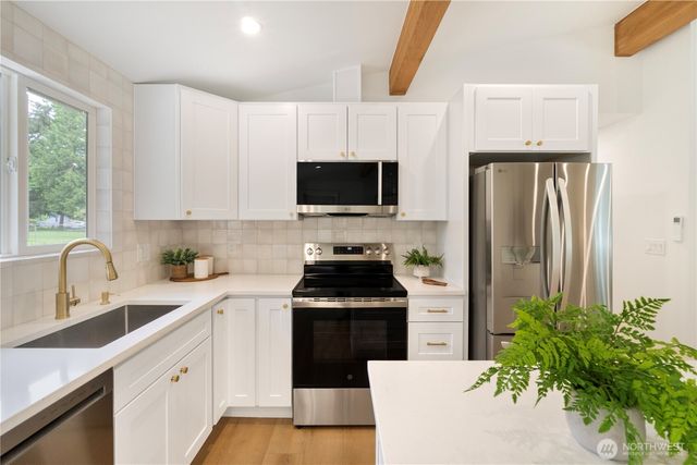 5615 S 305th Street, Auburn, WA 98001