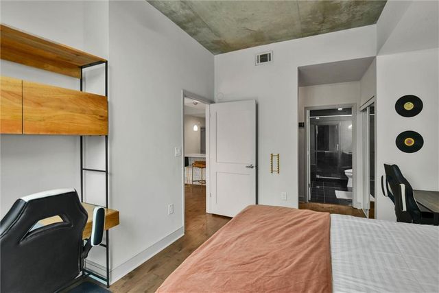 950 W Peachtree NW Street 701, Atlanta, GA 30309