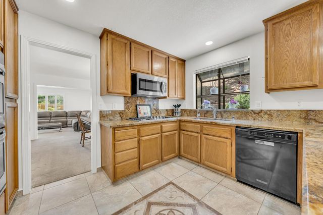 4614 Odessa Ct, Rocklin, CA 95677