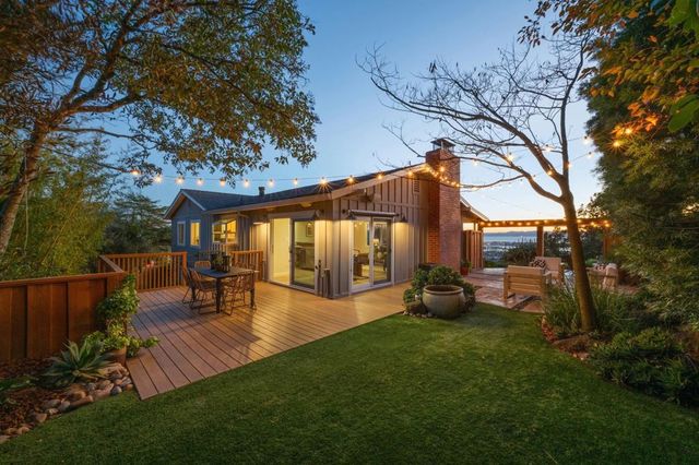 298 STANTONVILLE DRIVE, Oakland, CA 94619