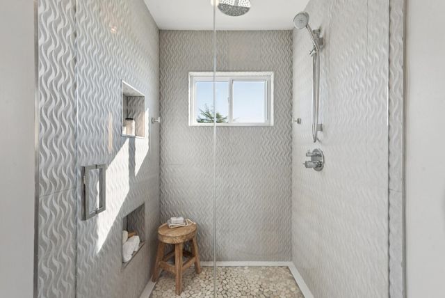 298 STANTONVILLE DRIVE, Oakland, CA 94619