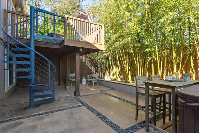 298 STANTONVILLE DRIVE, Oakland, CA 94619