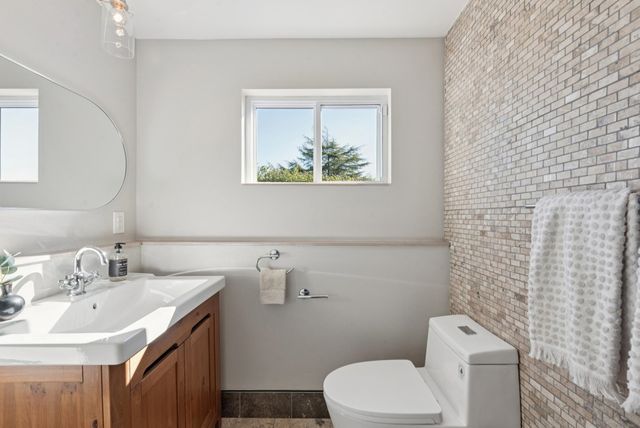 298 STANTONVILLE DRIVE, Oakland, CA 94619