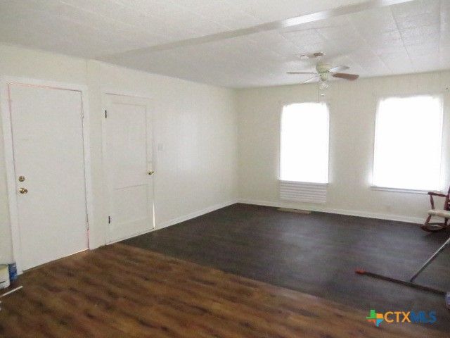 627 White Avenue, Rockdale, TX 76567