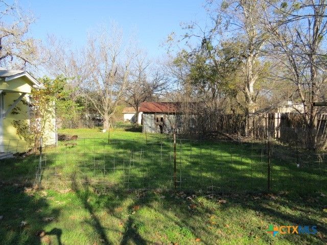 627 White Avenue, Rockdale, TX 76567