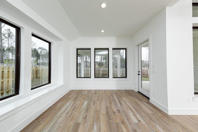 41406 Threadgill Way, Montgomery, TX 77316