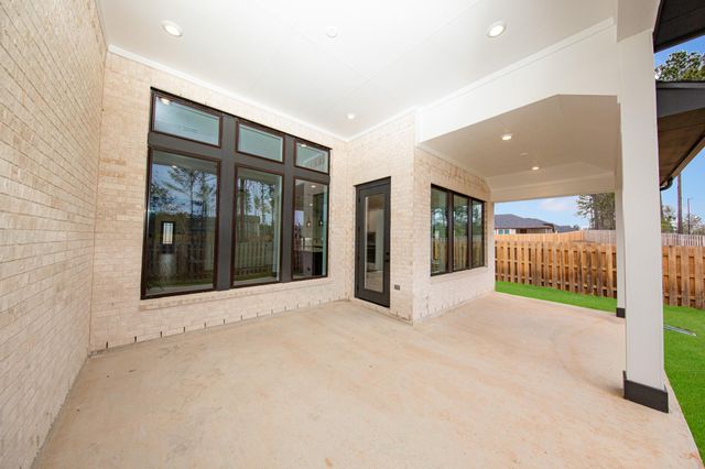 41406 Threadgill Way, Montgomery, TX 77316