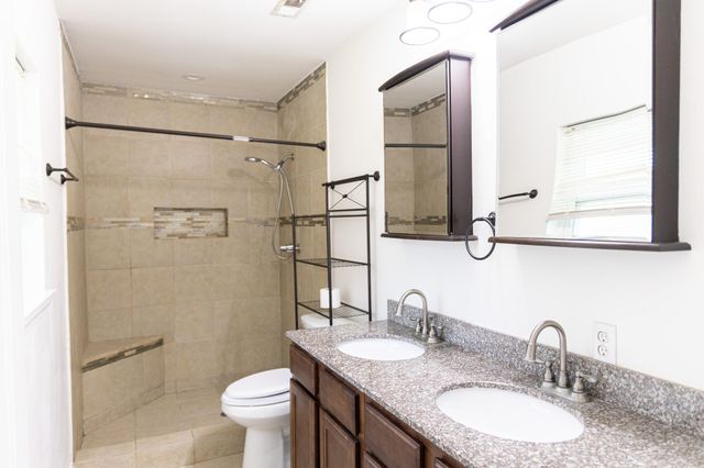 30 Hancock Lane, Pensacola, FL 32503