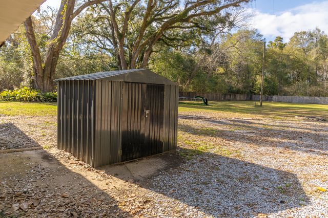 30 Hancock Lane, Pensacola, FL 32503