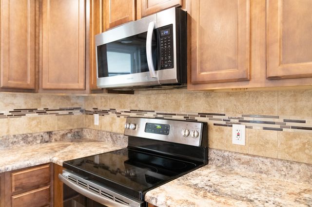 30 Hancock Lane, Pensacola, FL 32503