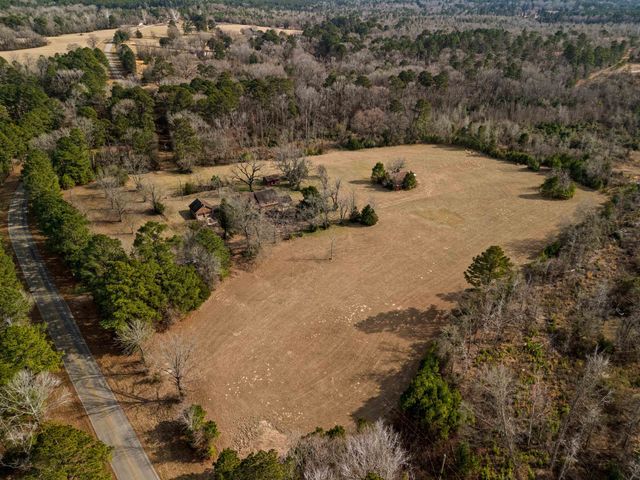 1231 Brown Rd, Longview, TX 75605