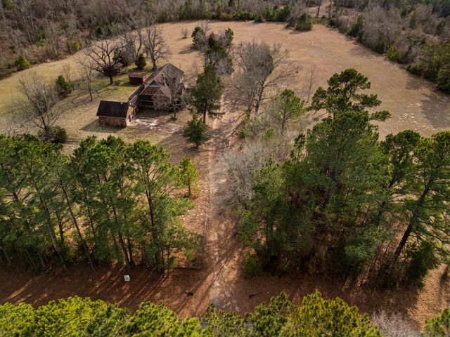 1231 Brown Rd, Longview, TX 75605