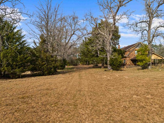 1231 Brown Rd, Longview, TX 75605