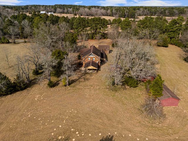 1231 Brown Rd, Longview, TX 75605