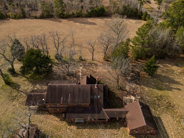 1231 Brown Rd, Longview, TX 75605