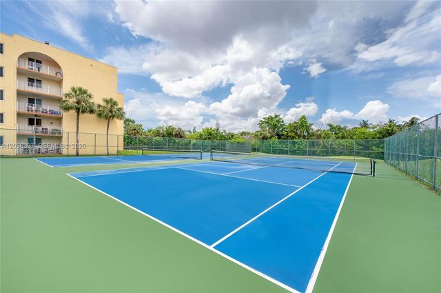 6980 NW 186th St 3-128A, Hialeah, FL 33015