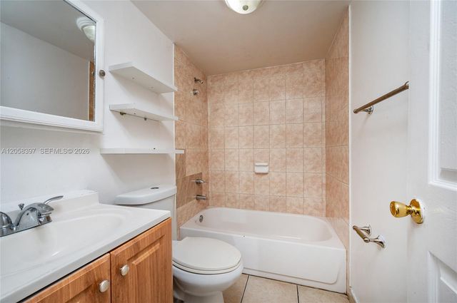 6980 NW 186th St 3-128A, Hialeah, FL 33015