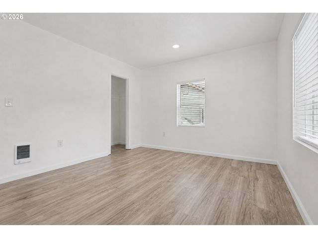 2824 Se 115TH Ave, Portland, OR 97266