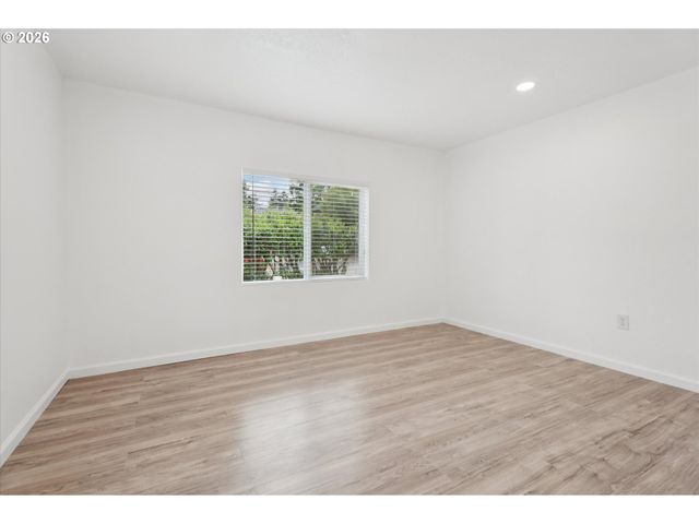 2824 Se 115TH Ave, Portland, OR 97266