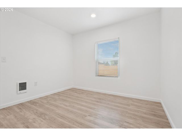 2824 Se 115TH Ave, Portland, OR 97266