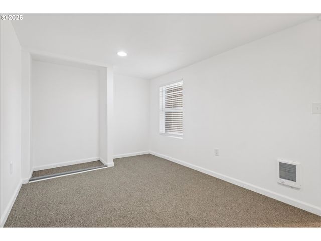 2824 Se 115TH Ave, Portland, OR 97266