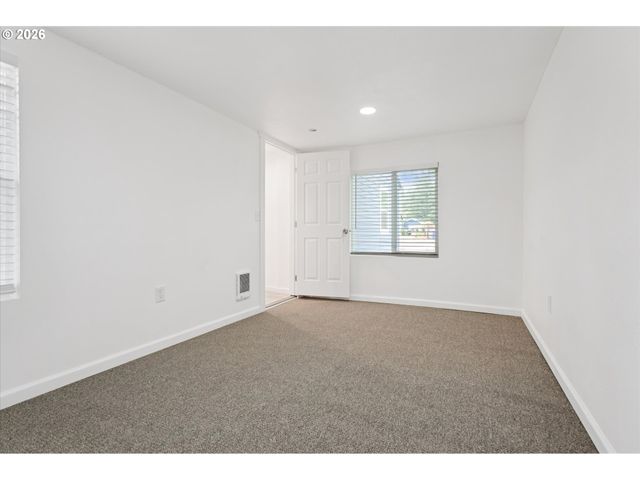 2824 Se 115TH Ave, Portland, OR 97266