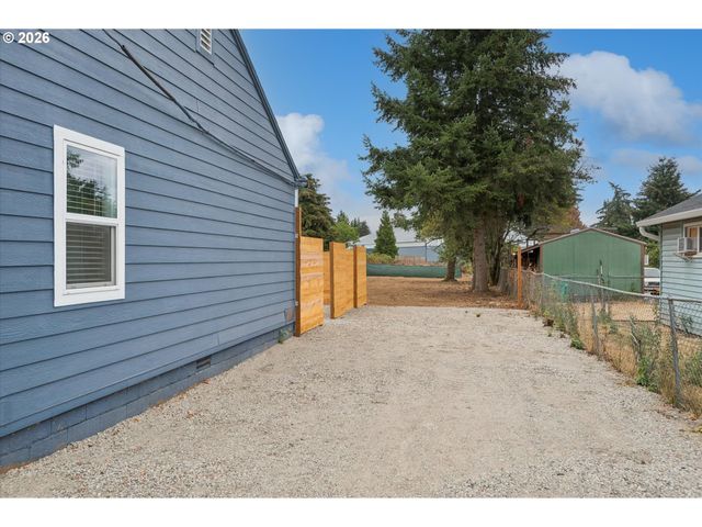 2824 Se 115TH Ave, Portland, OR 97266