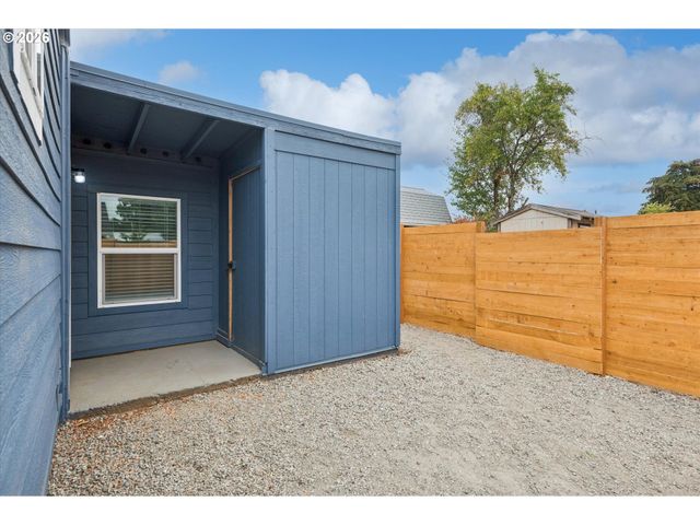 2824 Se 115TH Ave, Portland, OR 97266