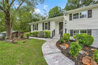 1050 Tanglewood Trail, Woodstock, GA 30189