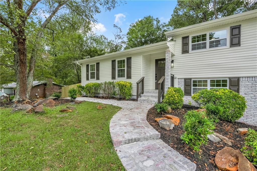 1050 Tanglewood Trail, Woodstock, GA 30189