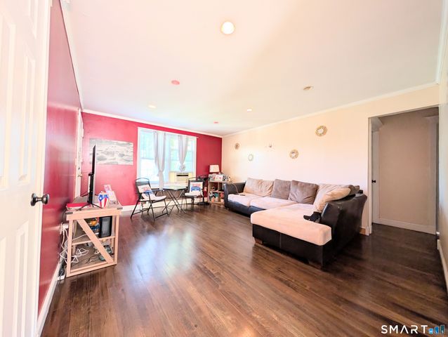 63 Mencel Circle C, Bridgeport, CT 06610