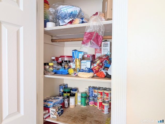 63 Mencel Circle C, Bridgeport, CT 06610