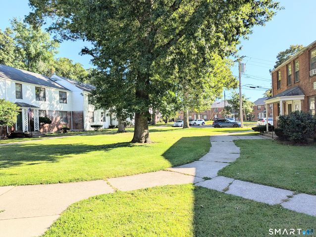63 Mencel Circle C, Bridgeport, CT 06610