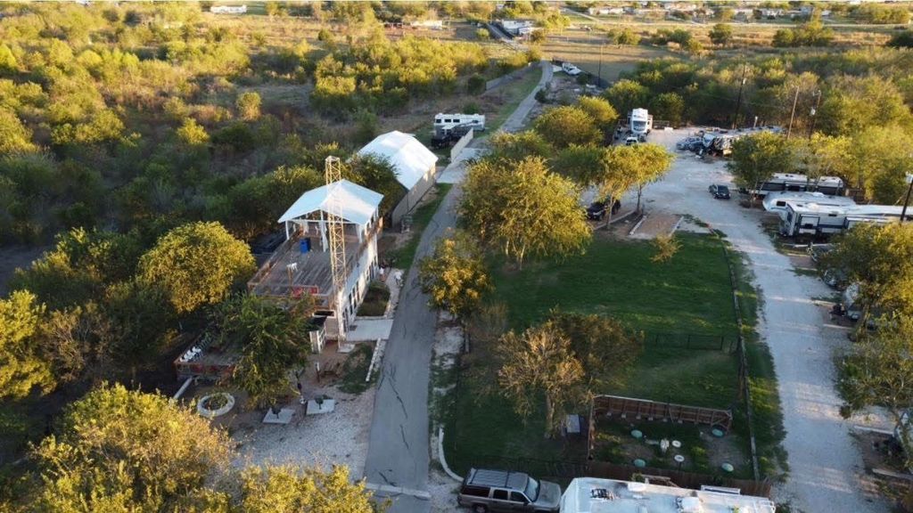 145 Kai Vista DR, Kyle, TX 78640
