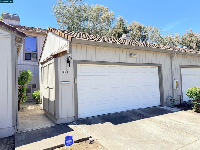 886 Valley Run, Hercules, CA 94547