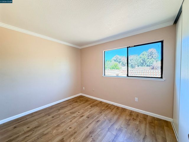 886 Valley Run, Hercules, CA 94547