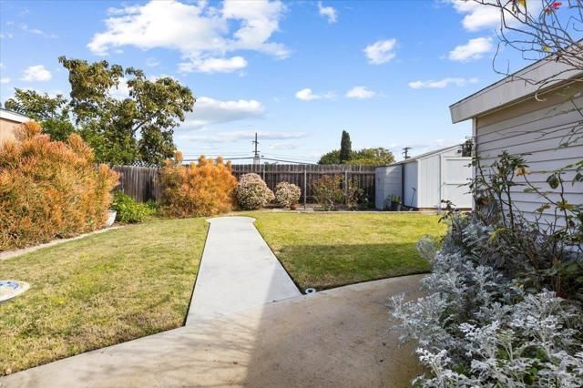 2735 Mission Village Dr, San Diego, CA 92123