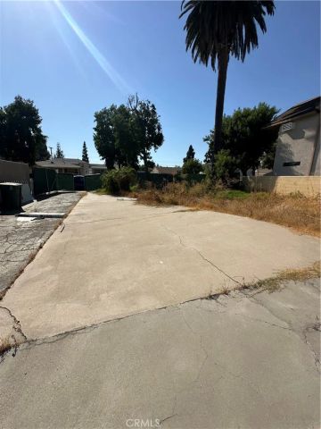 2310 N Catalina Street, Burbank, CA 91504