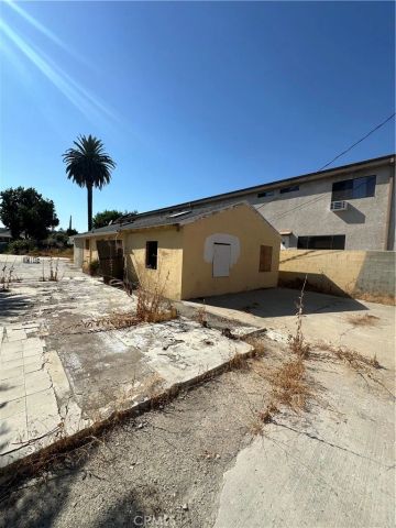 2310 N Catalina Street, Burbank, CA 91504