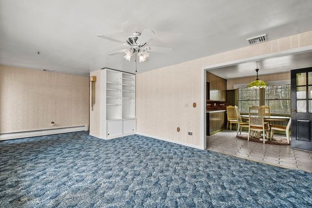 21 Esbjurn Dr, Rehoboth, MA 02769