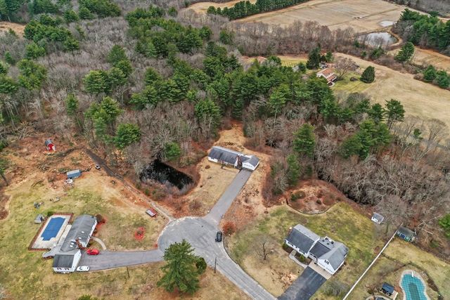 21 Esbjurn Dr, Rehoboth, MA 02769