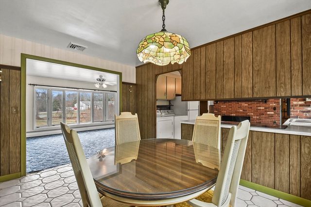 21 Esbjurn Dr, Rehoboth, MA 02769