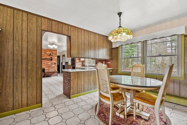 21 Esbjurn Dr, Rehoboth, MA 02769